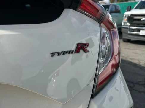 Used 2021 Honda Civic Type R image 11