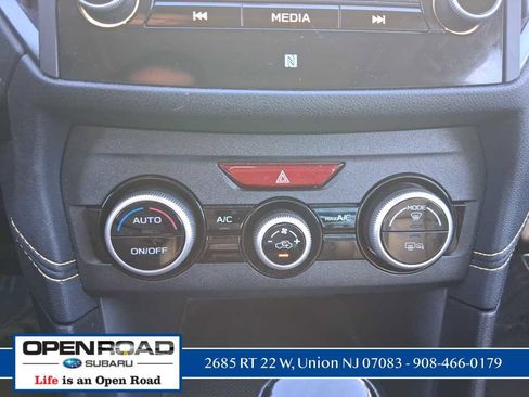 Used 2022 Subaru Crosstrek 2.5i Sport w/ Moonroof Package image 22