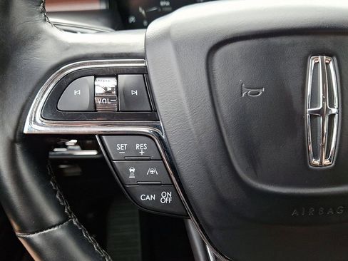 Used 2023 Lincoln Nautilus Reserve w/ Equipment Group 201A image 22