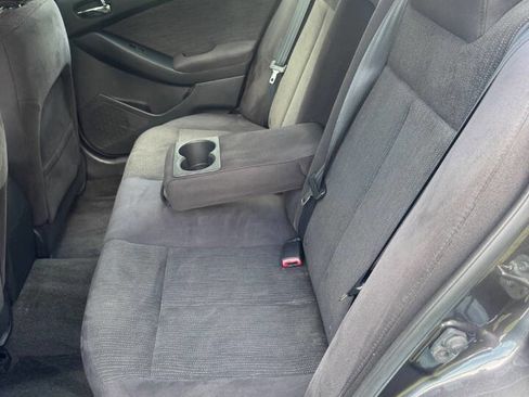 Used 2011 Nissan Altima 2.5 S w/ Special Edition Pkg FWD image 12