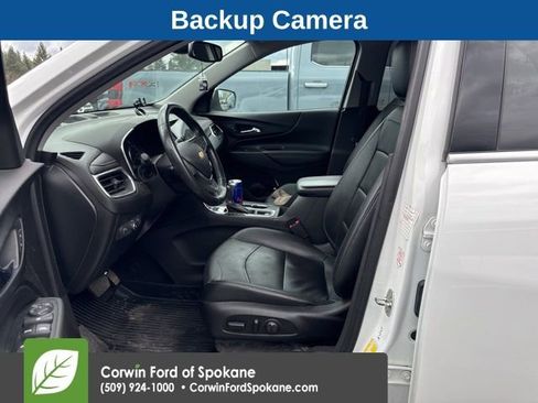 Used 2018 Chevrolet Equinox Premier image 2