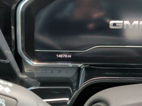 Used 2025 GMC Sierra 1500 Elevation RWD image 16