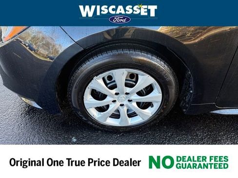 Used 2023 Toyota Corolla LE image 22