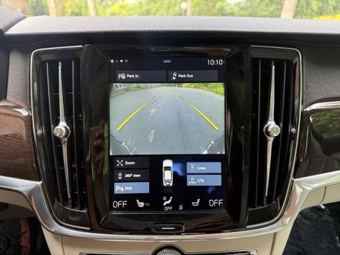 Used 2018 Volvo S90 T6 Momentum w/ Convenience Package AWD/4WD image 19
