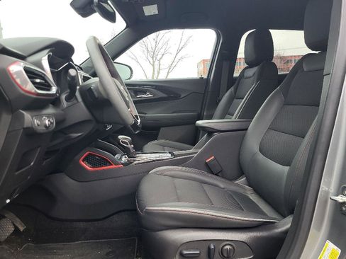 Used 2023 Chevrolet TrailBlazer RS w/ Convenience Package image 9