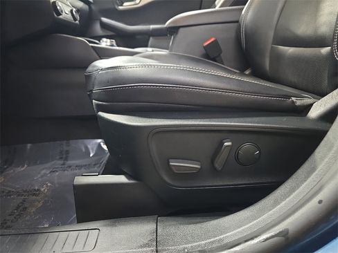 Used 2020 Ford Escape SEL image 26