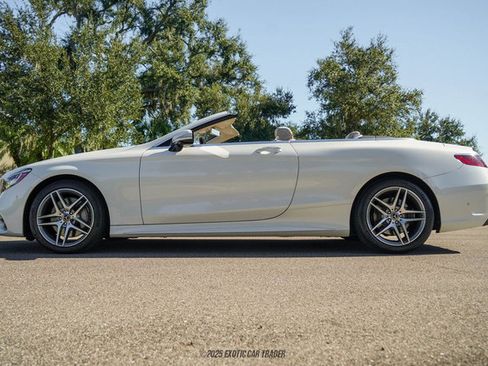 Used 2019 Mercedes-Benz S 560 Cabriolet image 3