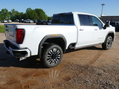 New 2026 GMC Sierra 2500 Denali Ultimate AWD/4WD image 5