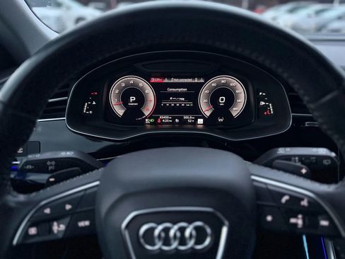 Used 2019 Audi Q8 Premium Plus w/ Premium Plus image 33