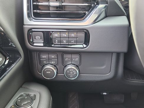 New 2026 GMC Yukon XL Denali w/ Sun & Power Step Package image 19