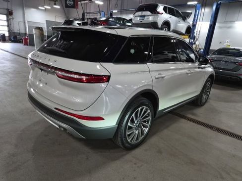 Used 2023 Lincoln Corsair Reserve w/ Equipment Group 201A image 8