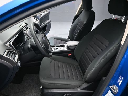 Certified 2019 Ford Fusion SE FWD image 9