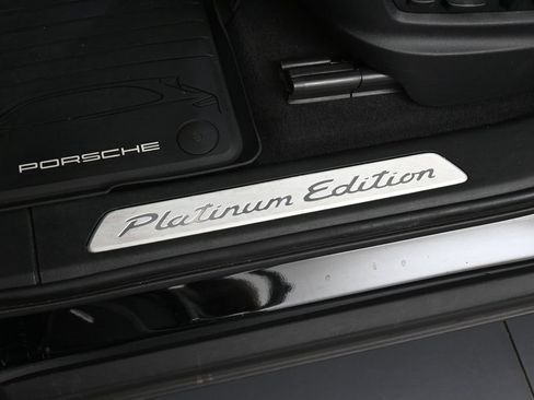 Certified 2023 Porsche Cayenne Platinum Edition AWD/4WD image 16
