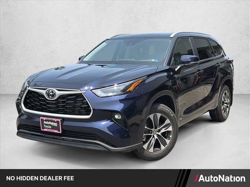 New 2026 Toyota Highlander XLE AWD/4WD image 1
