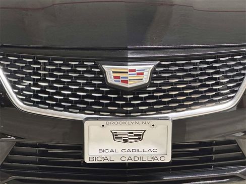 Used 2025 Cadillac CT4 Luxury image 9