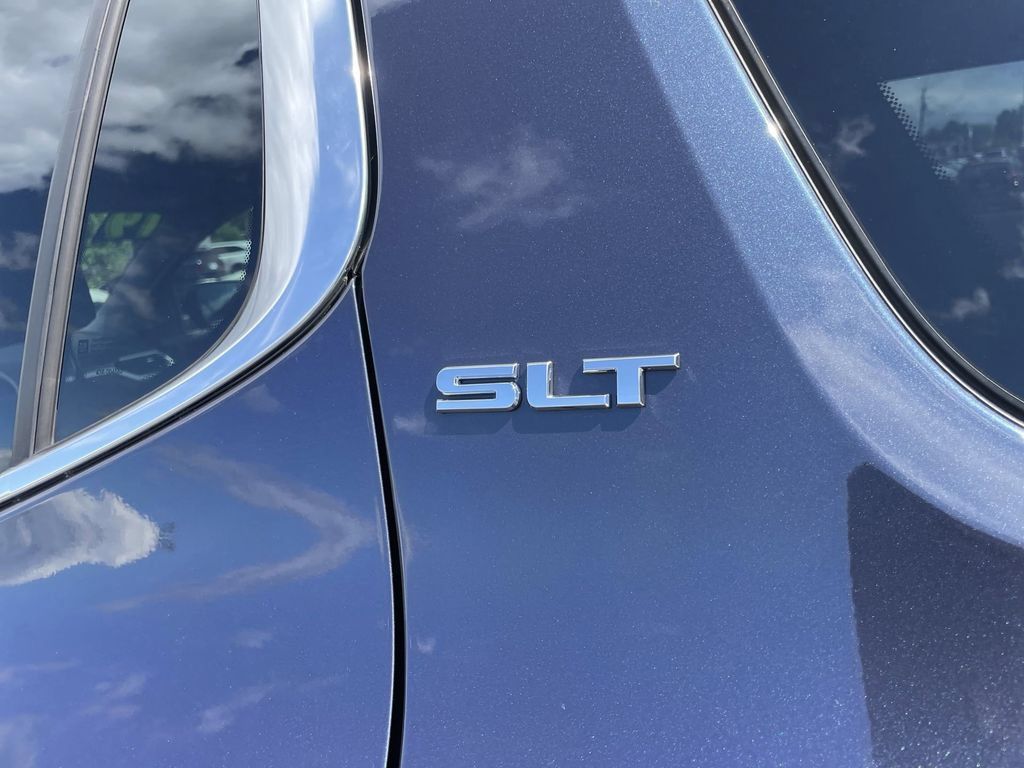 Used 2019 GMC Acadia SLT AWD/4WD image 9