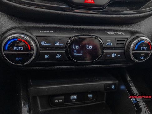 Used 2023 Kia Soul GT-Line image 30