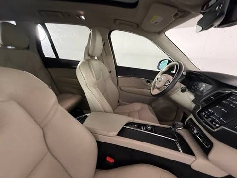 Used 2020 Volvo XC90 T6 Momentum w/ Protection Package Premier AWD/4WD image 44
