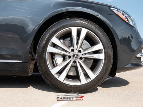 Used 2019 Mercedes-Benz S 560 4MATIC Sedan w/ Premium Package image 10