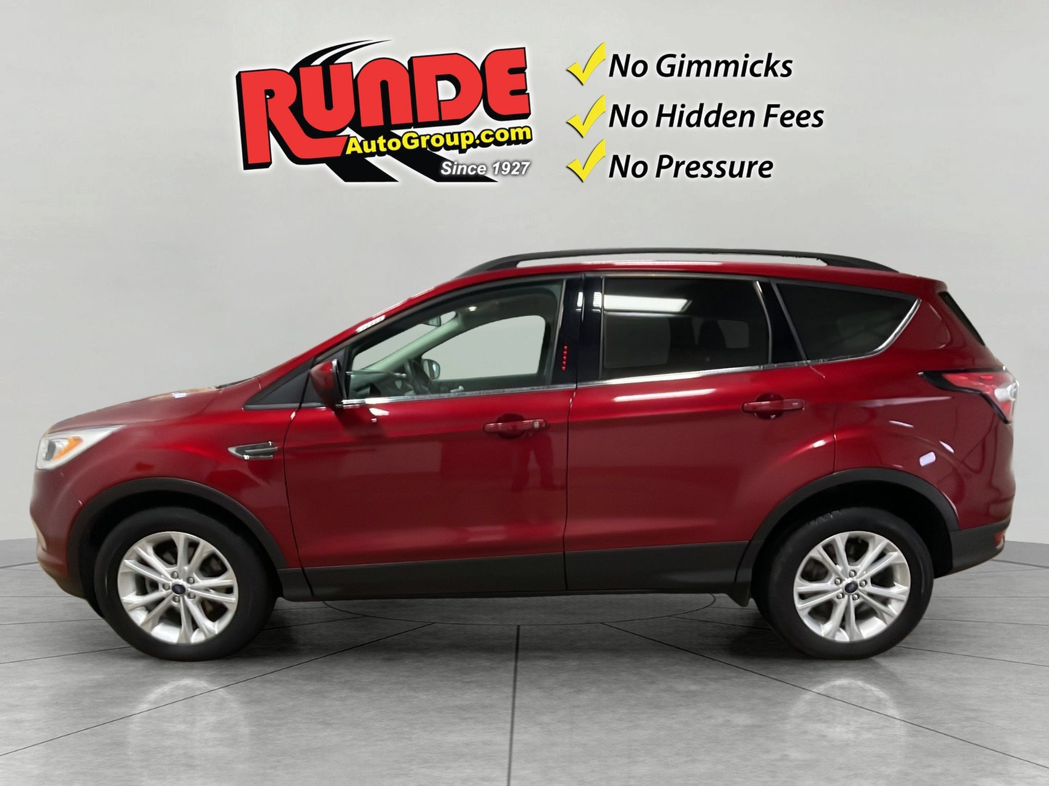 Used 2018 Ford Escape SEL w/ Ford Safe & Smart Package FWD image 3