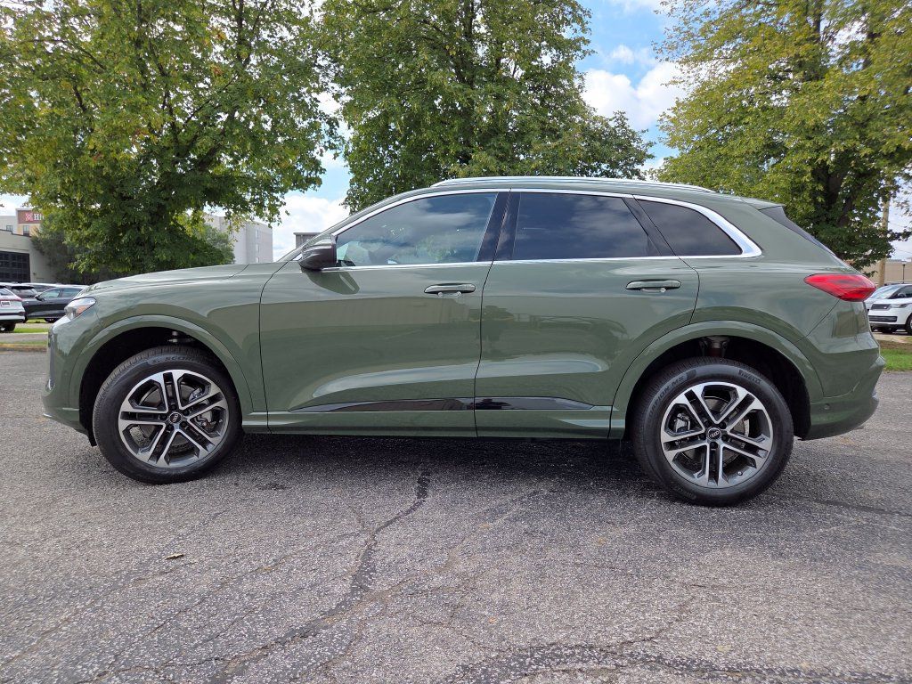 New 2026 Audi Q5 Premium Plus AWD/4WD image 22