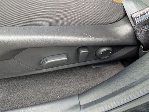 Used 2025 Subaru Crosstrek 2.5i Sport w/ Crosstrek Mirror Package image 19