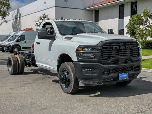 New 2025 RAM 3500 Tradesman image 8
