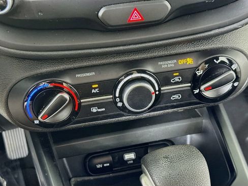 Used 2023 Kia Soul LX w/ Option Group 015 FWD image 26