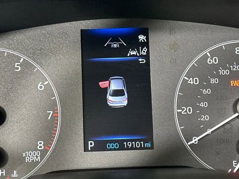 Used 2025 Toyota Corolla LE image 18