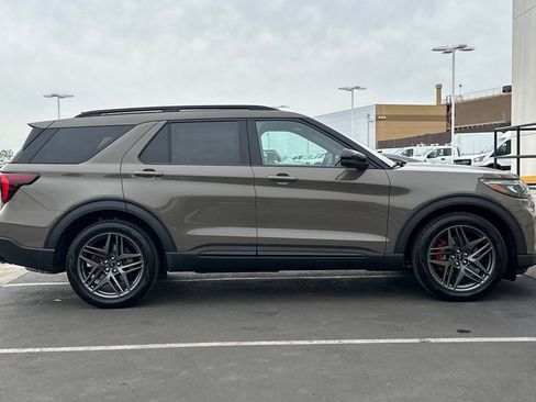 New 2026 Ford Explorer ST w/ Sun And Sound Package AWD/4WD image 2