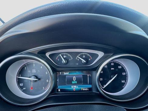 Used 2020 Buick Envision Essence image 14