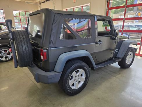 Used 2010 Jeep Wrangler Sport AWD/4WD image 6