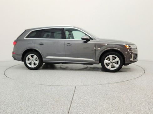 Used 2023 Audi Q7 2.0T Premium w/ Convenience Package AWD/4WD image 4