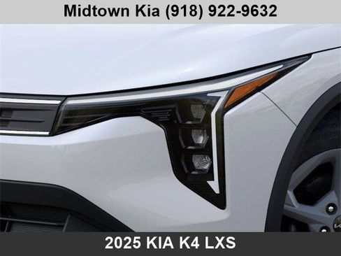 New 2025 Kia K4 LXS image 10