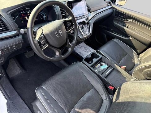 Certified 2024 Honda Odyssey Elite image 10