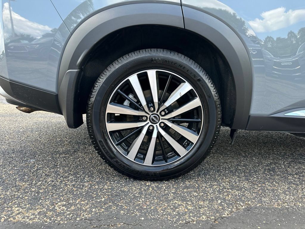 Used 2023 Nissan Pathfinder Platinum AWD/4WD image 21