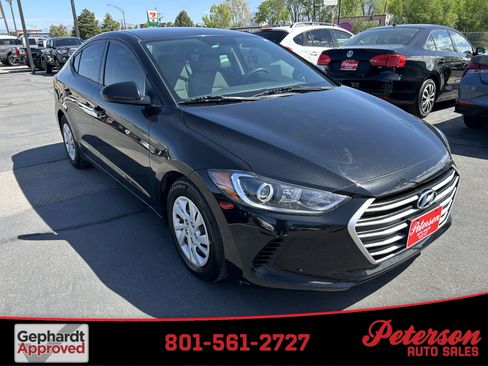 Used 2018 Hyundai Elantra SE FWD image 1