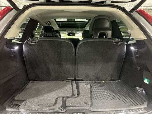 Certified 2024 Volvo XC90 B6 Plus w/ Protection Package Premier image 28