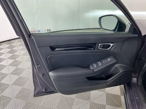 Used 2024 Honda Civic EX-L image 12