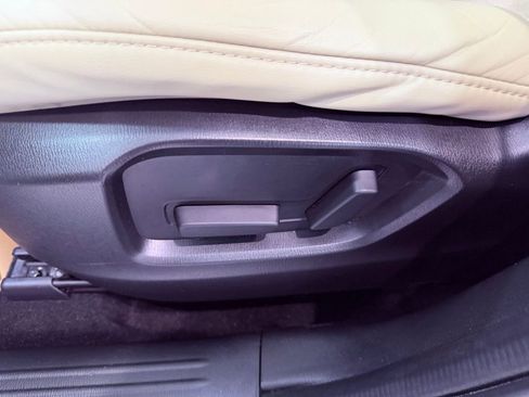 Used 2018 MAZDA CX-5 Touring w/ Preferred Equipment Package image 19