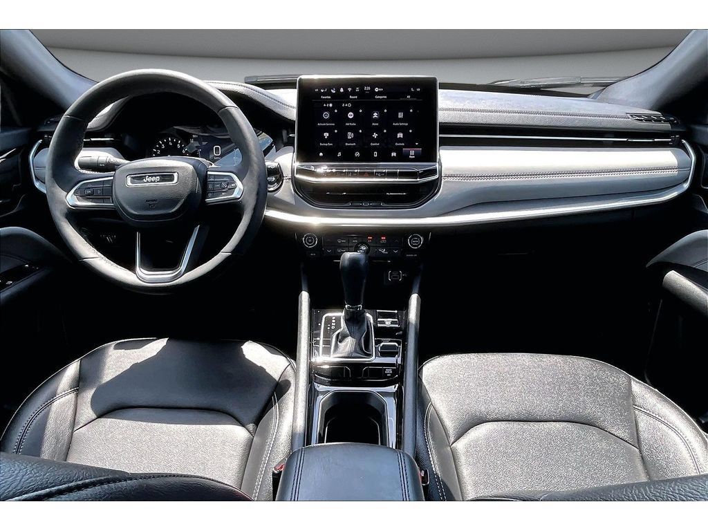 Certified 2026 Jeep Compass Limited AWD/4WD image 19