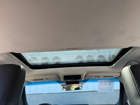 Used 2021 Lexus ES 350 w/ Accessory Package image 14