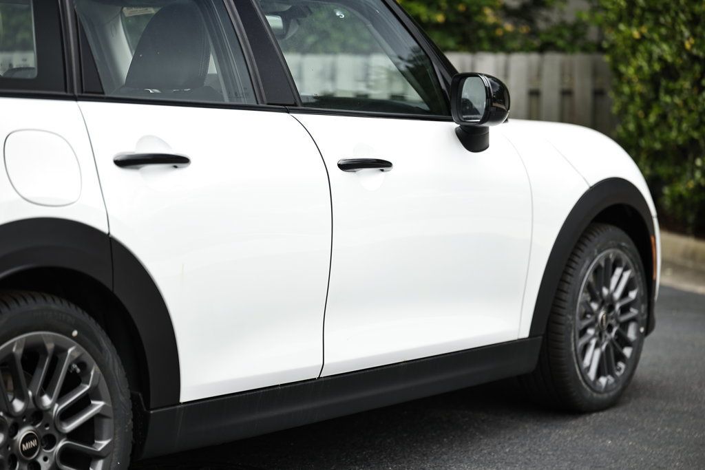 New 2026 MINI Cooper 4-Door Hardtop FWD image 8
