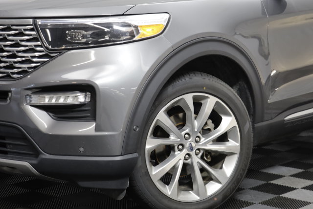 Used 2021 Ford Explorer Platinum w/ Equipment Group 601A AWD/4WD image 3