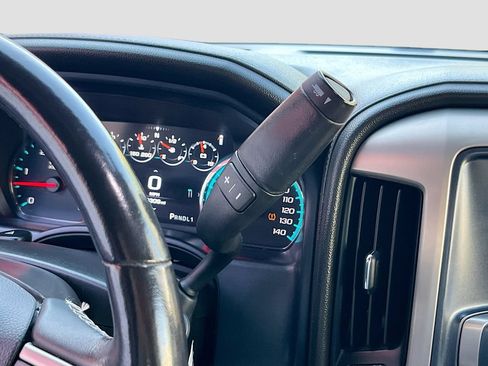 Used 2019 GMC Sierra 2500 Denali w/ Duramax Plus Package AWD/4WD image 17
