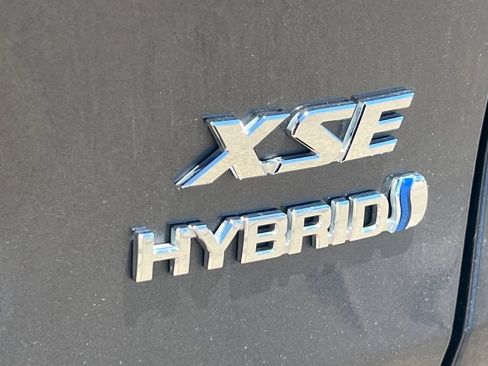 Certified 2023 Toyota RAV4 XSE AWD/4WD image 27