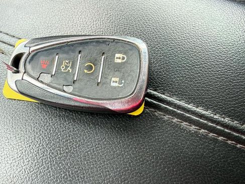 Used 2020 Chevrolet Malibu LT FWD image 41