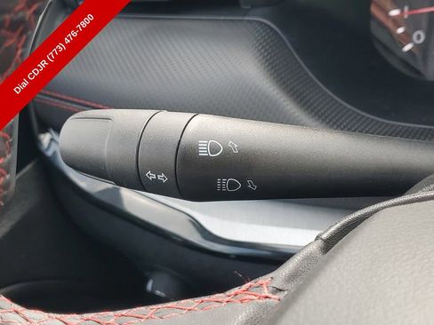Used 2025 Jeep Compass Trailhawk w/ Trailhawk Convenience Group AWD/4WD image 25