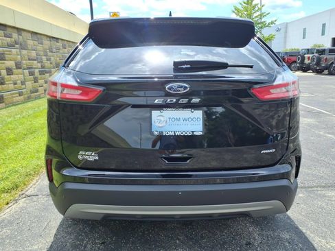 Used 2021 Ford Edge SEL AWD/4WD image 9