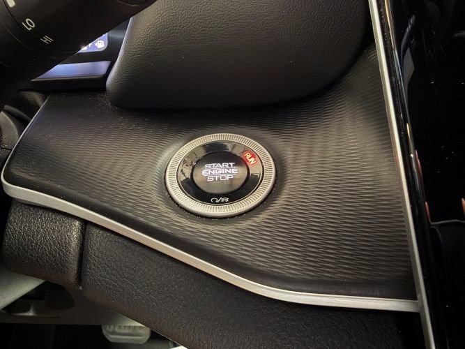 Used 2025 Jeep Grand Cherokee Altitude AWD/4WD image 19